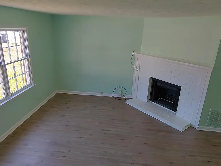 1000 Jeanette Ln — Photo 8