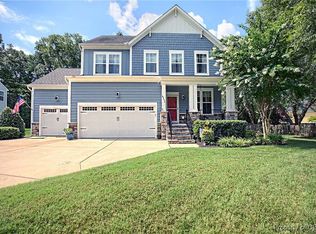 8236 Hawthorn Dr, Hayes, VA 23072