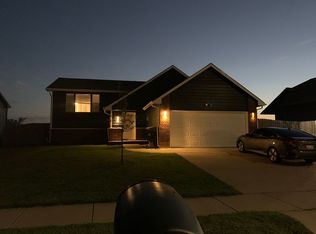 5551 S Meadowview St, Wichita, KS 67216