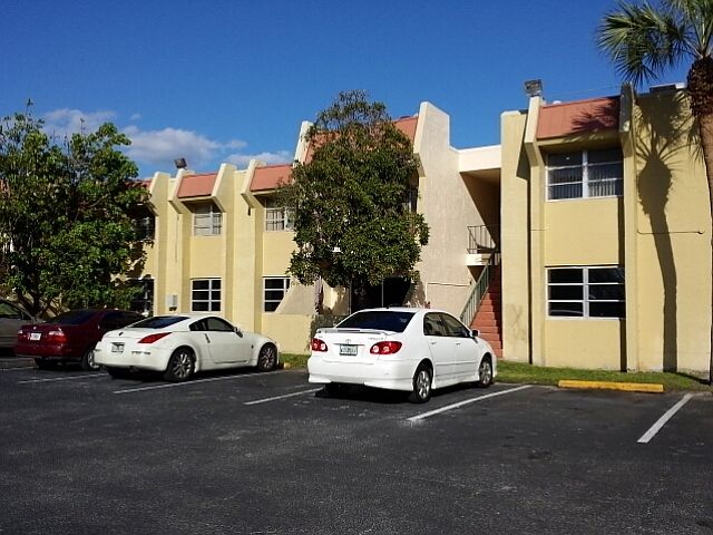 1st image of 13765 SW 90th Ave #204-K