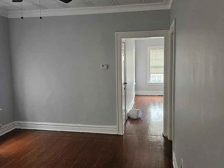 10918 S Vernon Ave — Photo 24