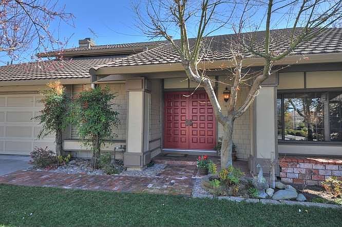 1st image of 788 Arikara Ct