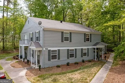 662 Bellemeade Dr SW #D Photo 1