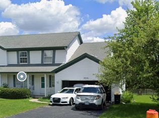 1824B Country Hills Dr, Yorkville, IL 60560