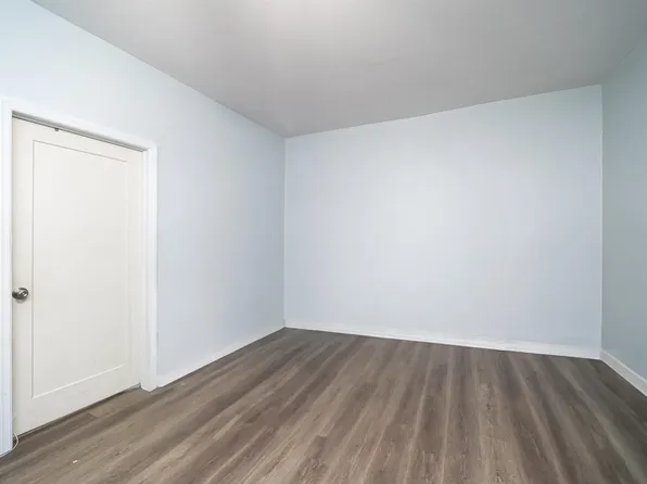 8222 Kennedy Boulevard image 3 of 8