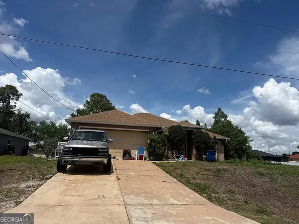 3020 36th St SW, Lehigh Acres, FL 33976