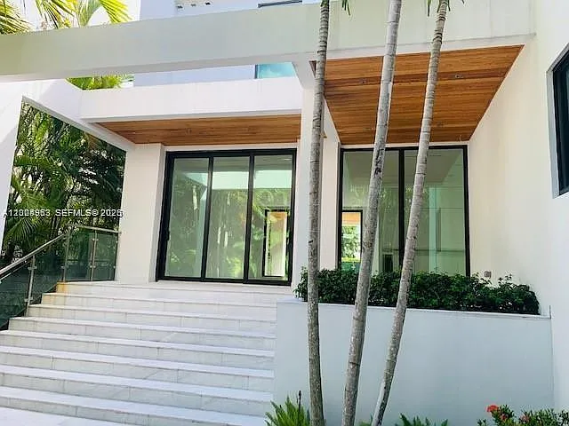 785 Harbor Dr — Photo 11