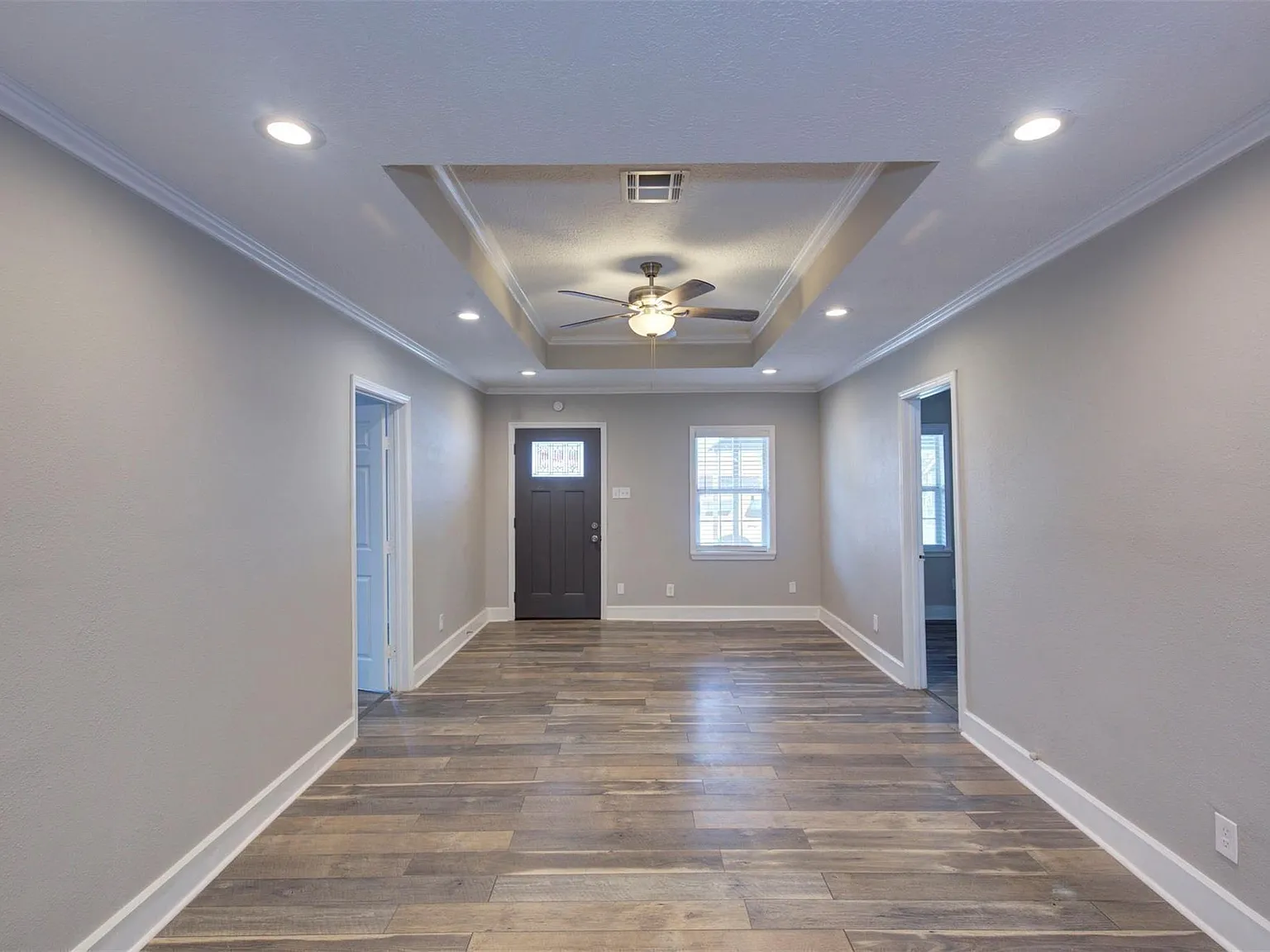 4 bed, 2.0 bath, 1590 sqft, $2,700 — Photo 4