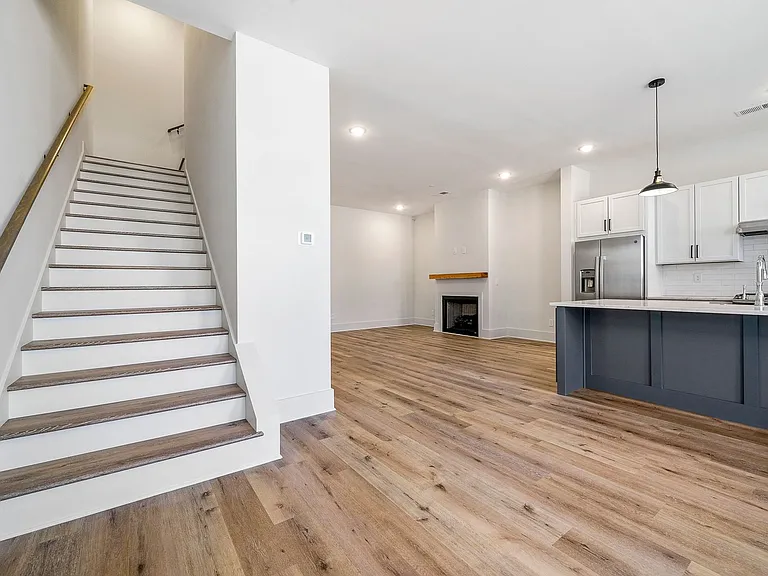 Cedar Walk Townhomes — Photo 32