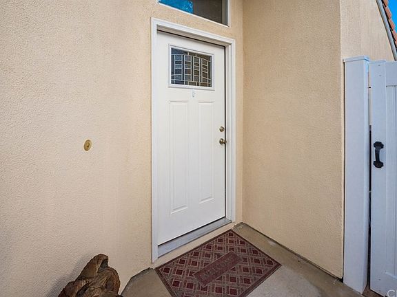 4th image of 28193 Orangegrove Ave
