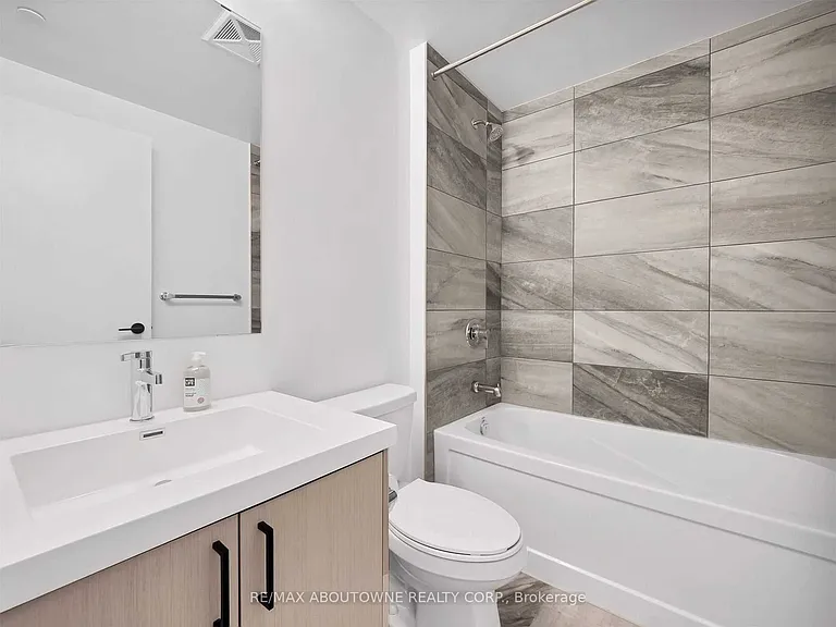 50 George Butchart Dr #914 — Photo 10
