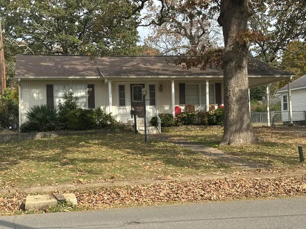 1735 E College St, Batesville, AR 72501