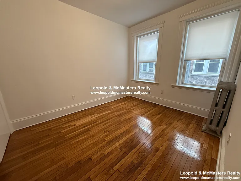 122 Warren St #8 — Photo 6