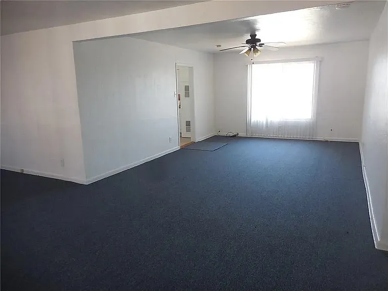814 W Yandell Dr — Photo 11