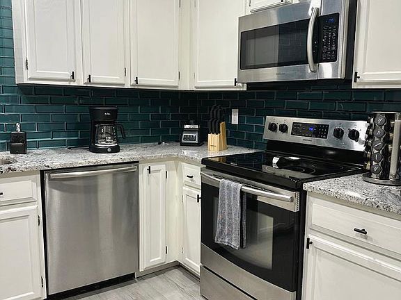 5th image of 11851 Gallery View St