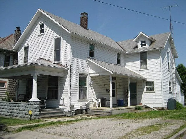 398 Cherry St photo 1