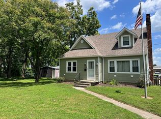 504 N Pearl St, Lebanon, IL 62254
