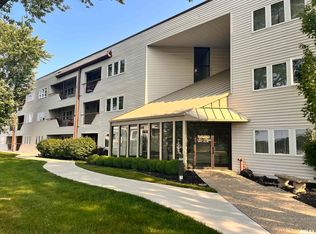 2601 W Willowlake Dr APT 35, Peoria, IL
