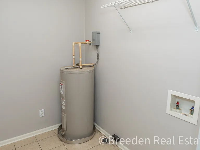 3405 Dreamy Ln — Photo 11