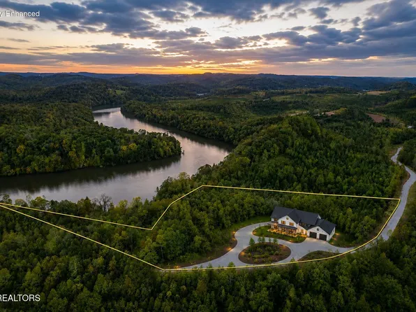 104 Pineview Ln, Vonore, TN 37885