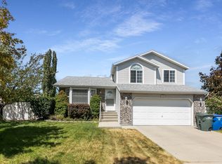 5902 W Wolf Creek Ct S, Salt Lake City, UT 84118