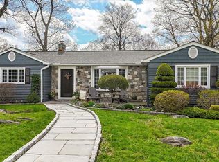 19 Park Hill Ter, Mahopac, NY 10541