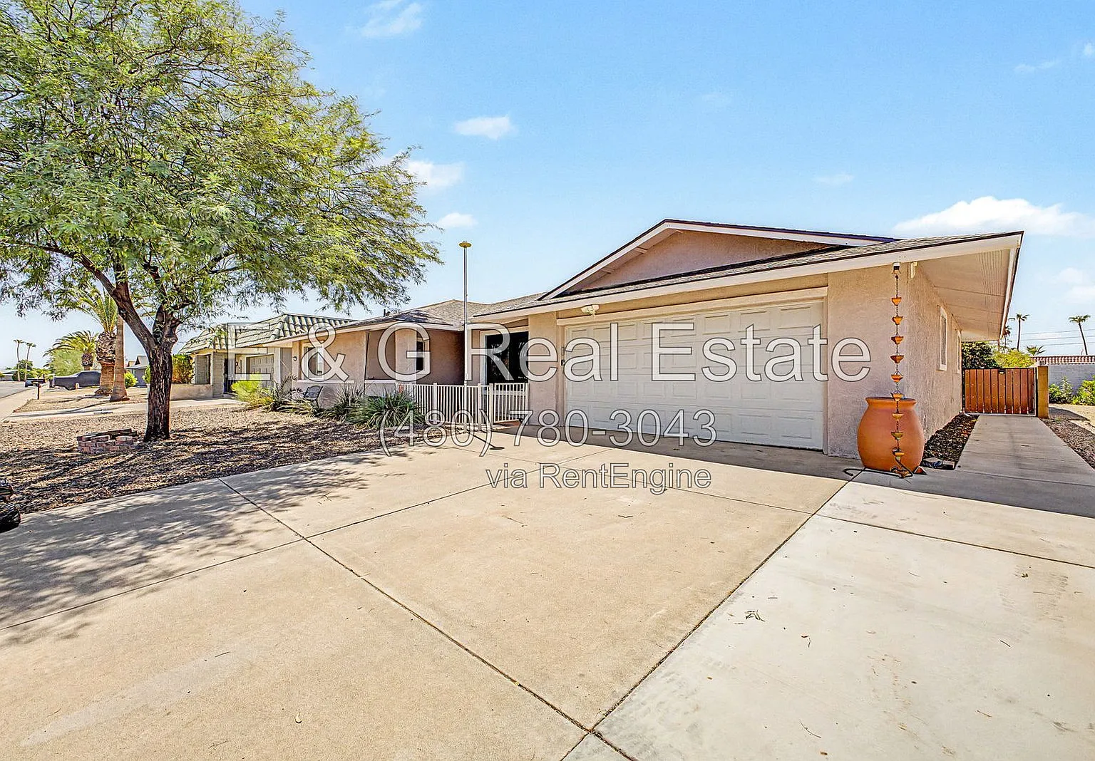 2 bed, 2.0 bath, 1774 sqft, $1,900 — Photo 2