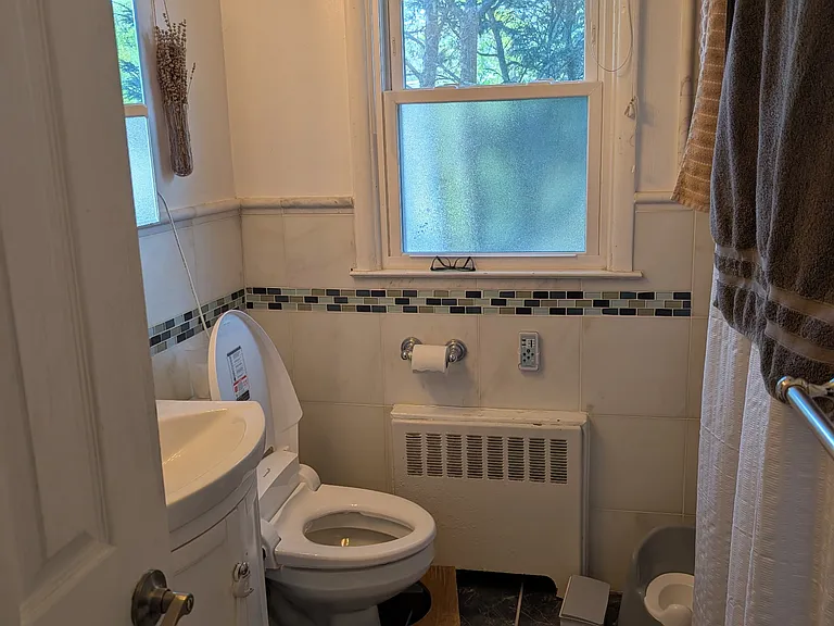 218 Gordon Ave #2 — Photo 12