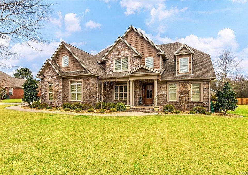 1st image of 806 Hearthstone Dr