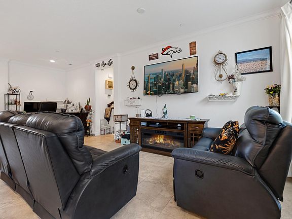 5th image of 331 Kestrel Way