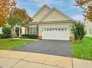 416 Breakers Ln, Somerset, NJ 08873