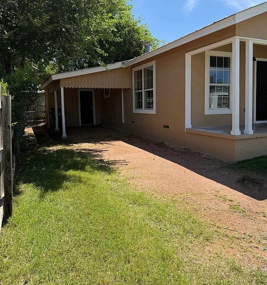 2 bed, 832 sqft, $1,150 — Photo 4