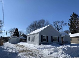 721 Paris St, Menasha, WI 54952