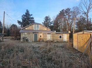 W5985 Chapman Rd, Niagara, WI 54151
