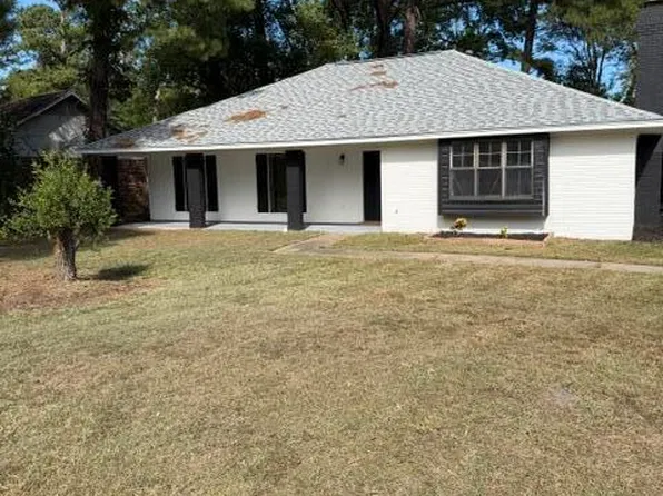 108 Plum Tree Rd, Brandon, MS 39047