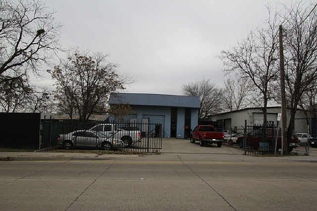 2nd image of 560 E Church St