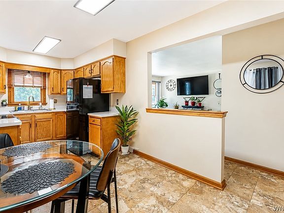 5th image of 820 93rd St
