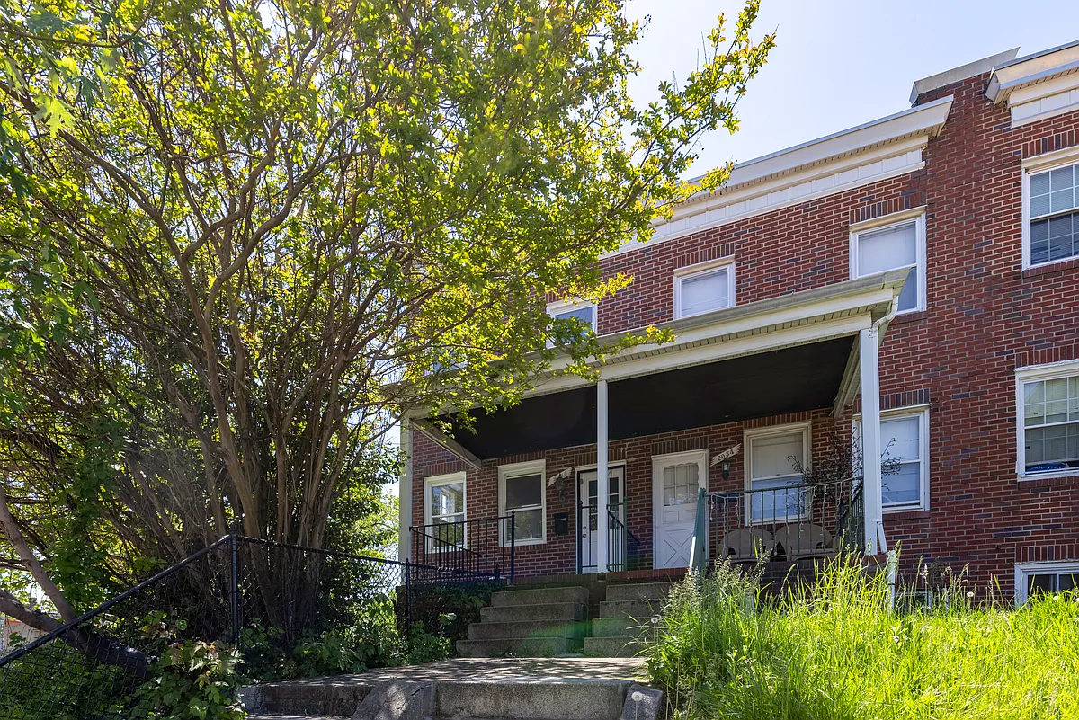 Exterior Front - 2056 Griffis Ave #1