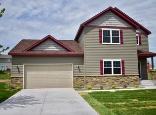 3293 Old Stone Way NE, Sauk Rapids, MN 56379
