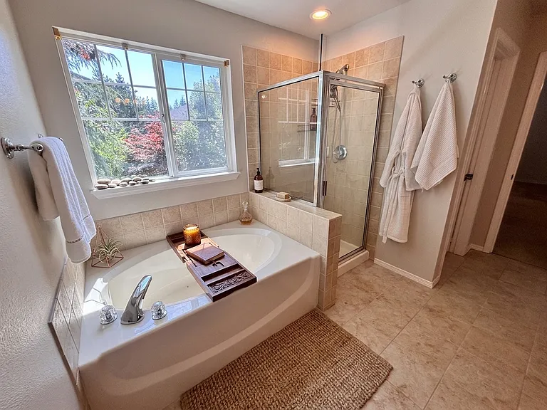 24909 SE 20th Ct — Photo 7