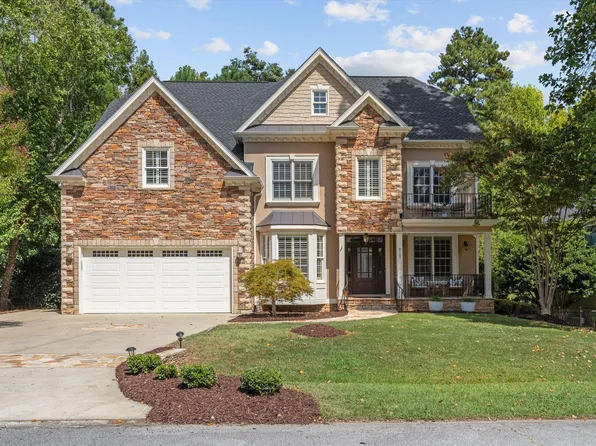 8107 Henderson Rd, Apex, NC 27539