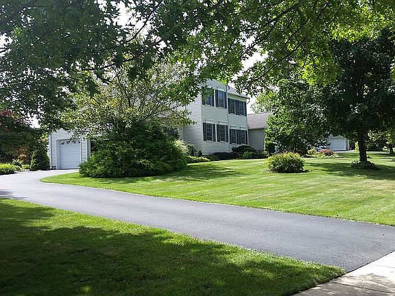 2 Car Attached Garage