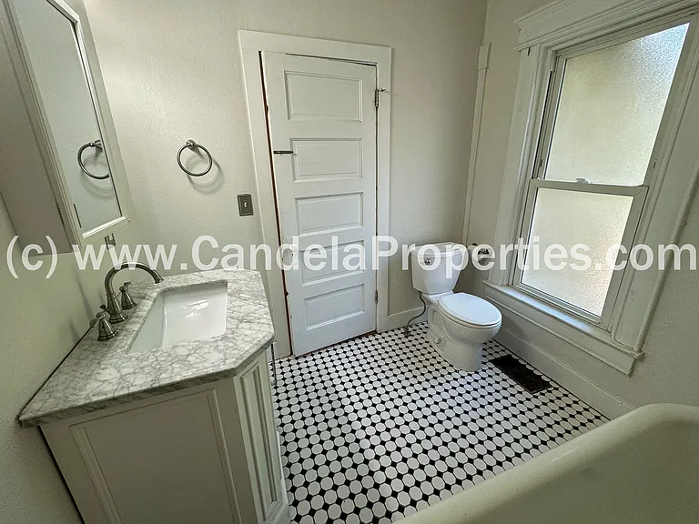 1911 W Colorado Ave — Photo 30