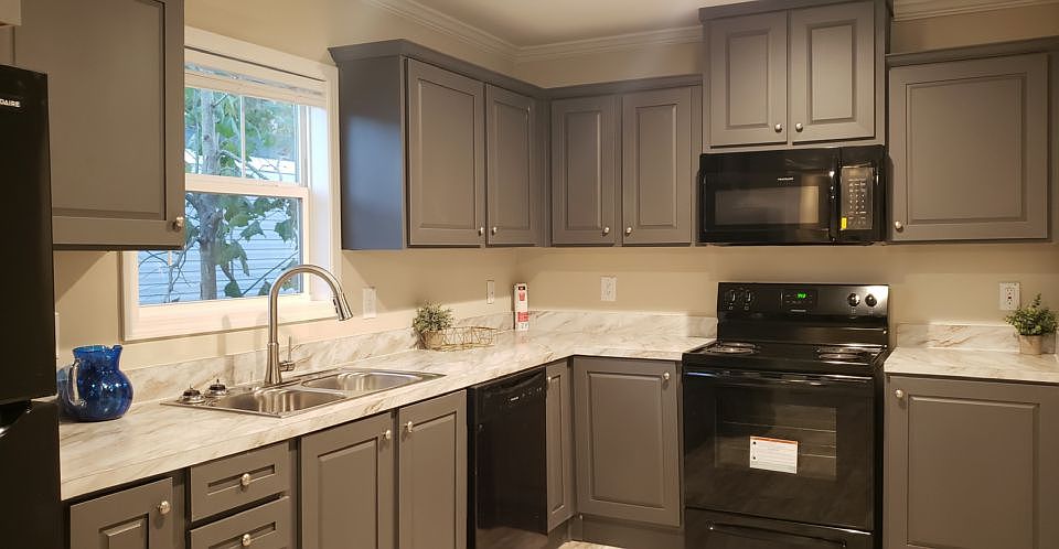 1st image of 8121 Lillian Hwy #9