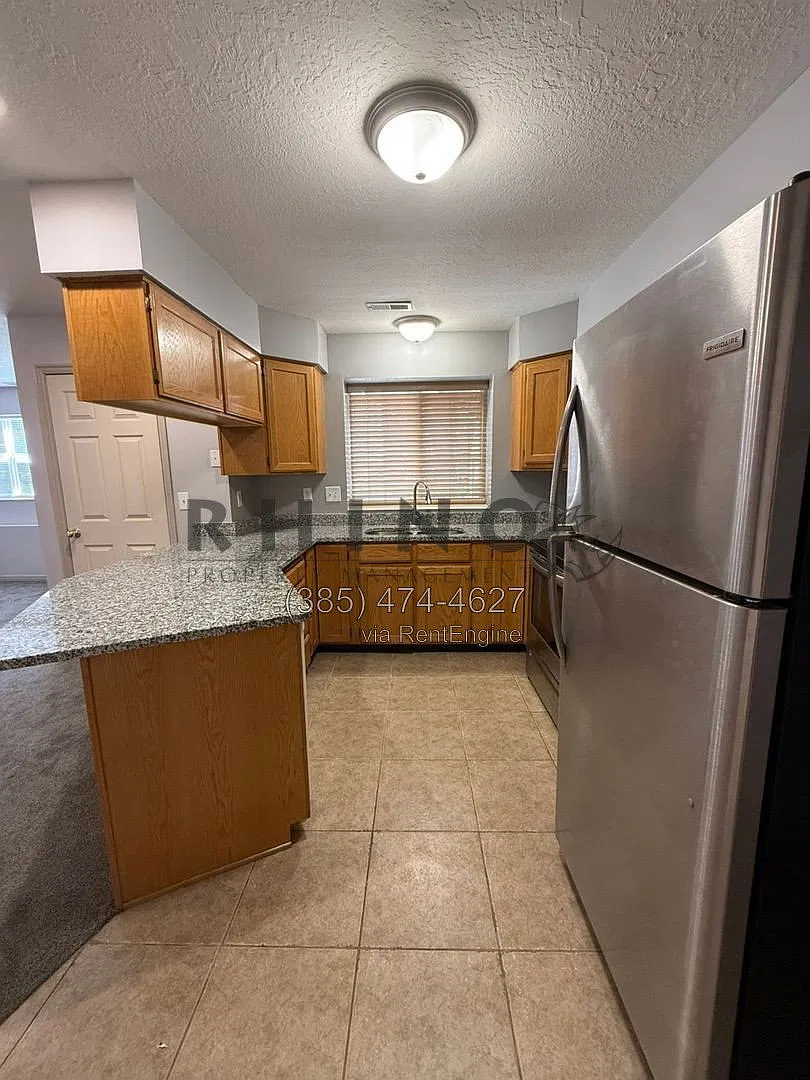 2 bed, 1.0 bath, 1050 sqft, $1,175 — Photo 1