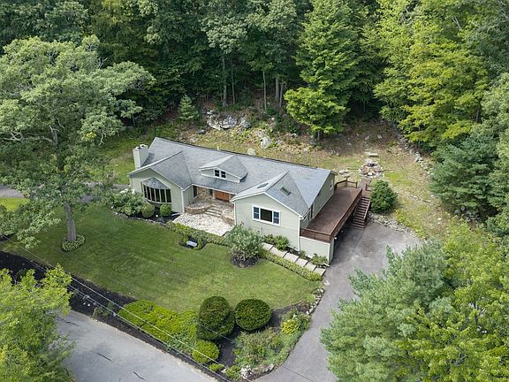 2nd image of 48 Davis Rd