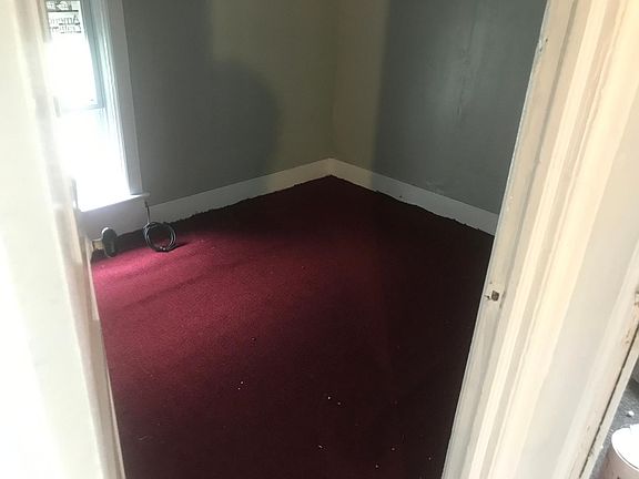 2nd image of 25 Ivy St #2