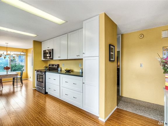 3rd image of 2500 Alder St Unit 331