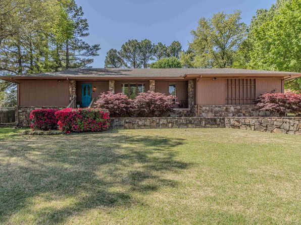 1600 Clover Cir, Paragould, AR 72450