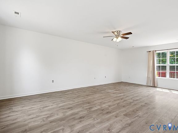 4th image of 13401 Greenham Ct
